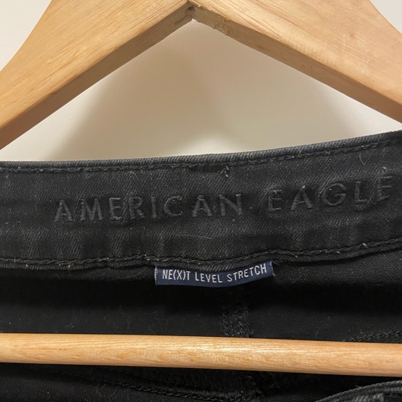 American Eagle Ripped Jegging - Picture 4 of 5